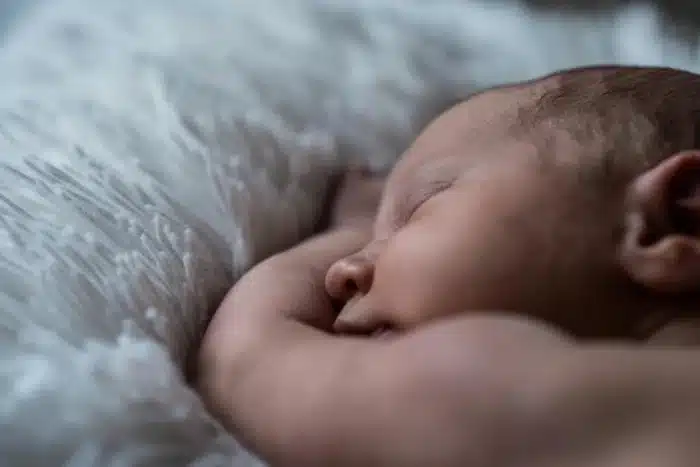¿Qué es el lanugo en el recién nacido?