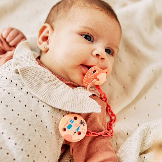 Cinco chupetes para bebés de cero a seis meses con tetinas extrasuaves y  diseños originales, Escaparate: compras y ofertas